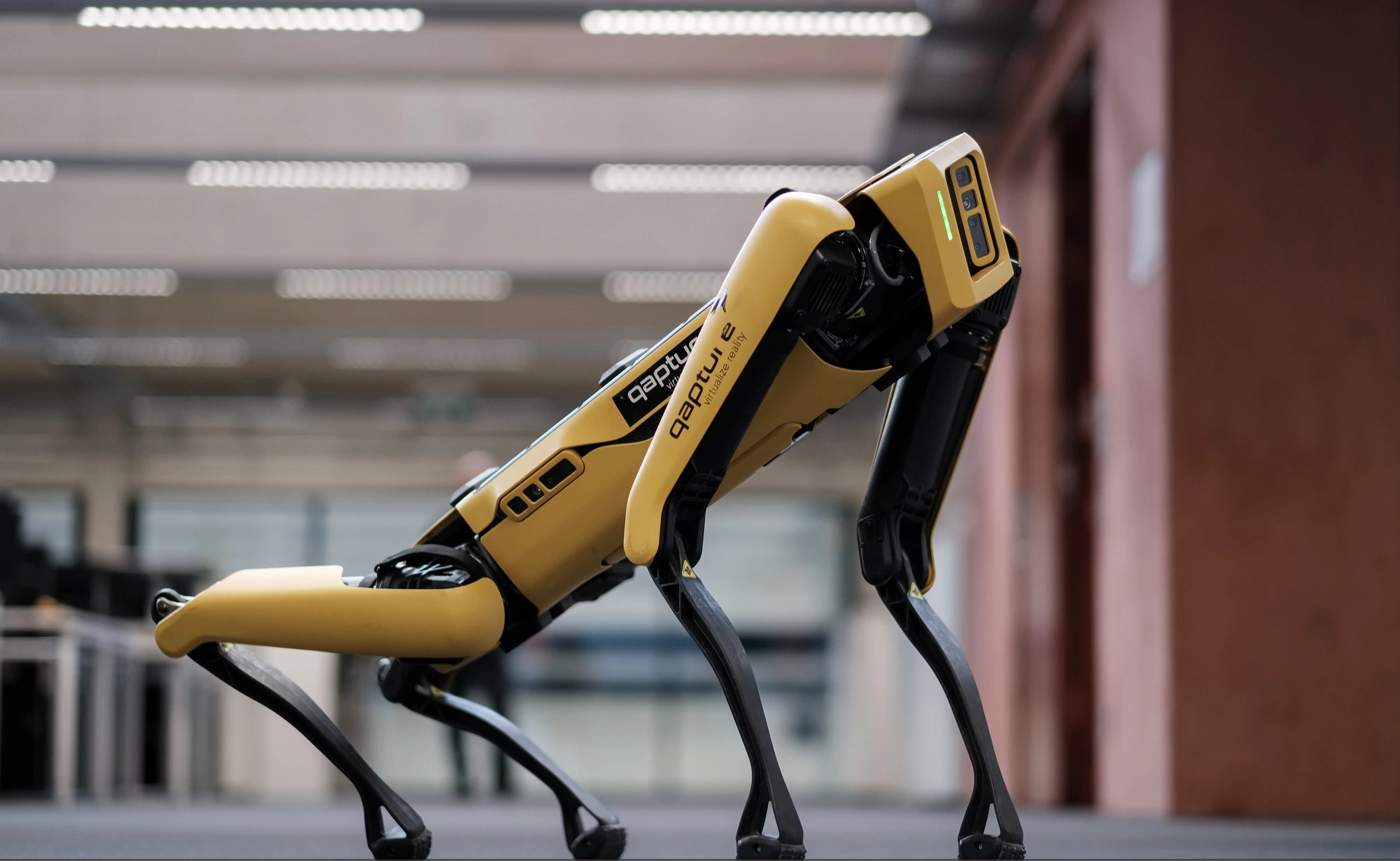 Policie v Portlandu nasadila robotick&eacute;ho psa při operaci s vysok&yacute;m rizikem
