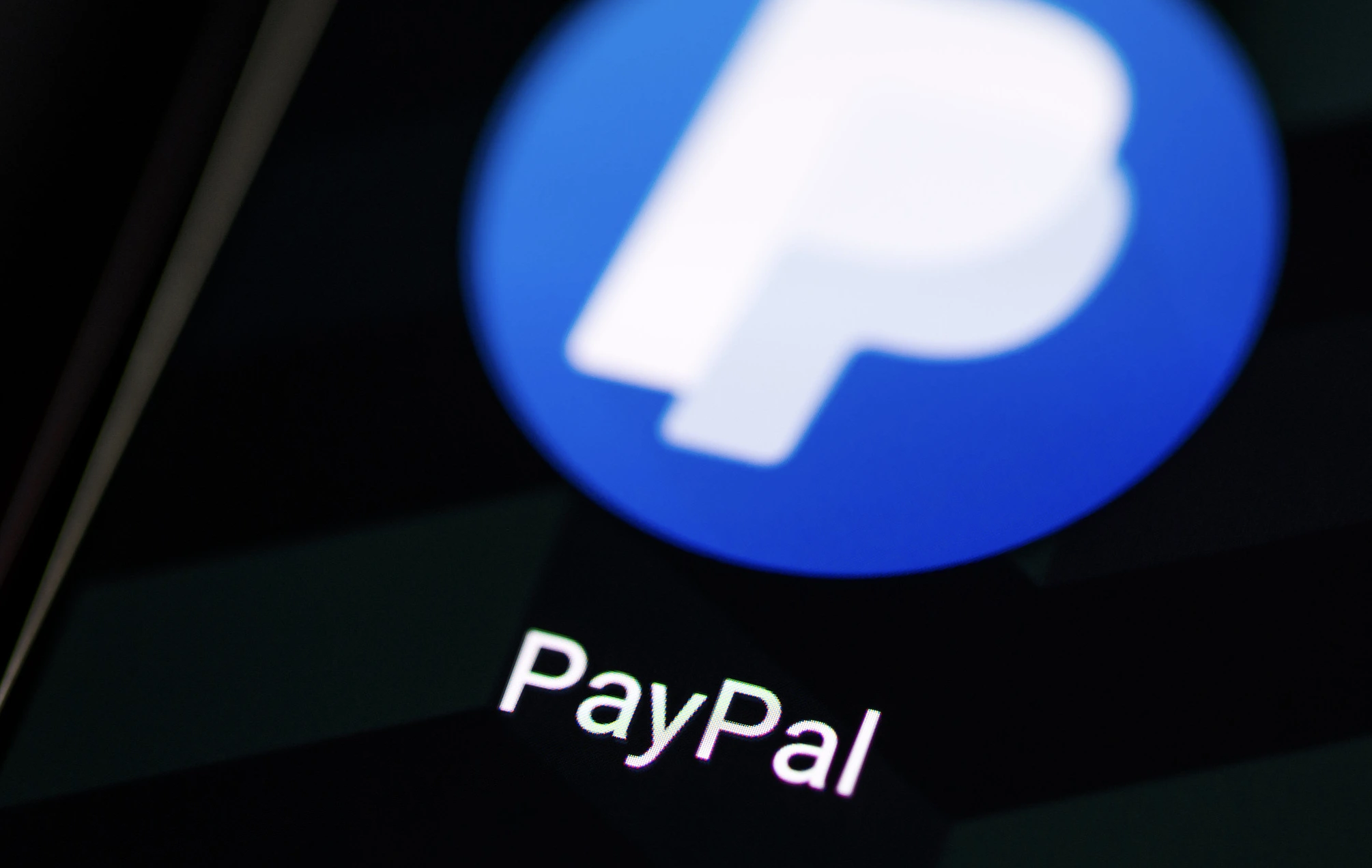 Hackeři ovl&aacute;dli syst&eacute;m PayPal k odes&iacute;l&aacute;n&iacute; přesvědčiv&yacute;ch podvodn&yacute;ch e-mailů