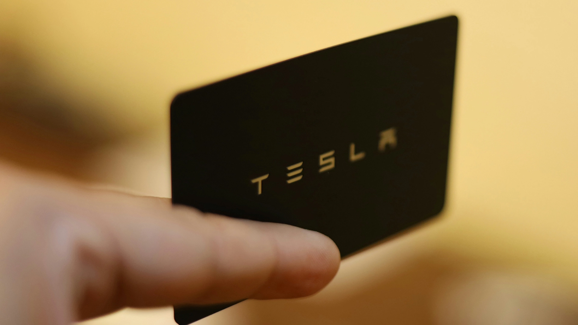 Tesla a Samsung souhlas&iacute; s dod&aacute;vkou čipů v hodnotě 16,5 miliard dolarů